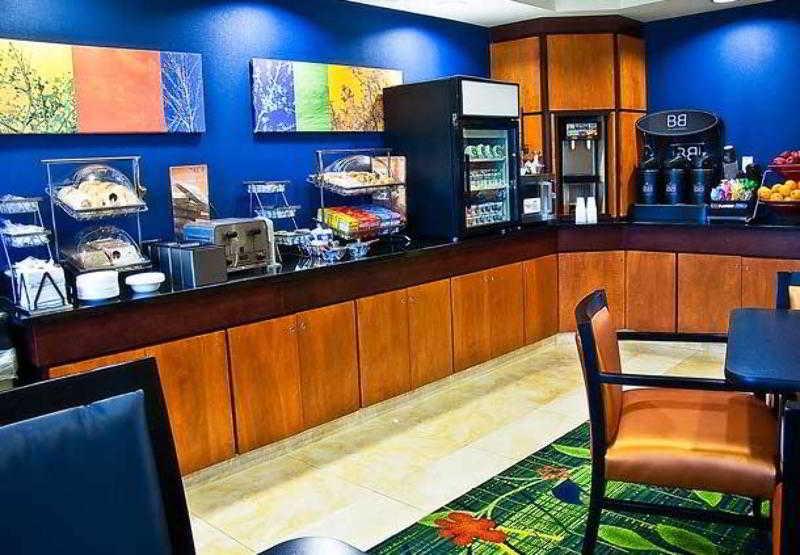 Fairfield Inn & Suites Tampa Fairgrounds/Casino Orient Park Exterior foto