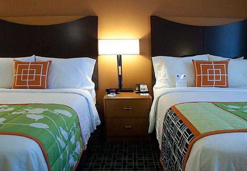Fairfield Inn & Suites Tampa Fairgrounds/Casino Orient Park Exterior foto